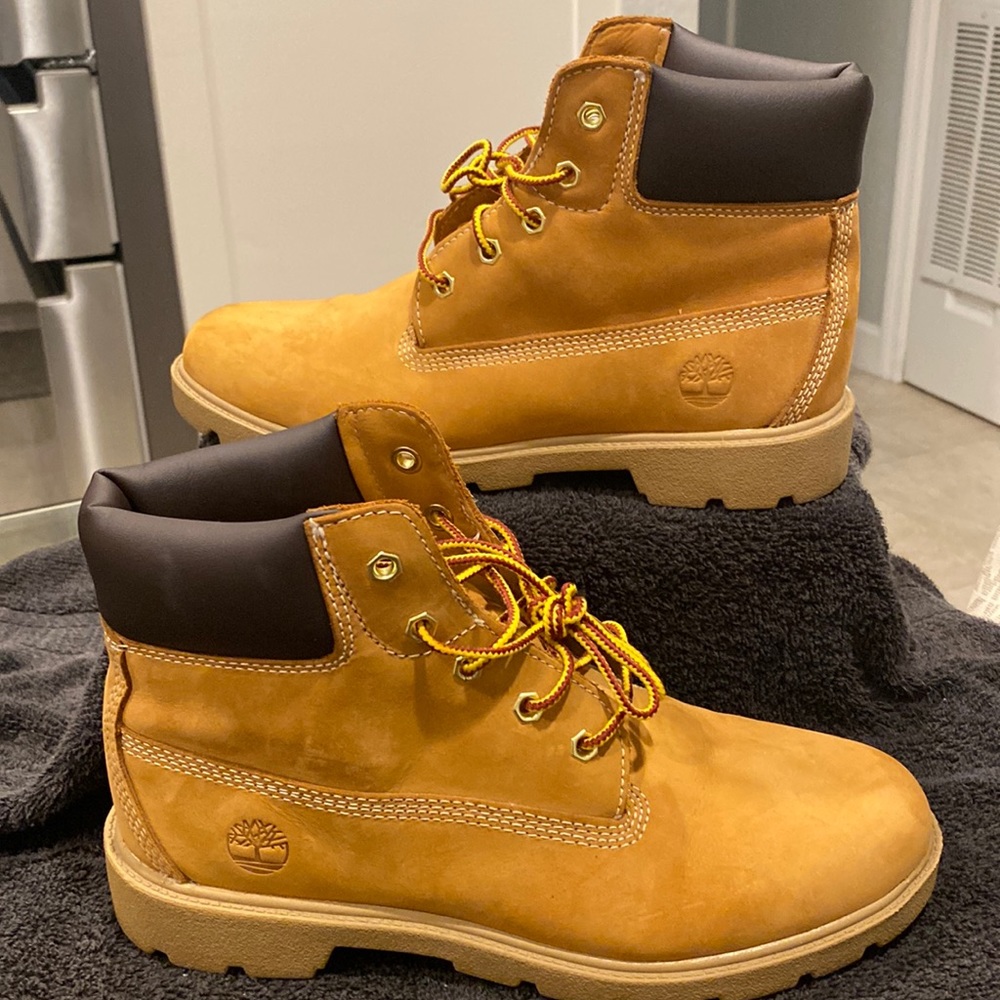 Timberland’s LIKE NEW !!!